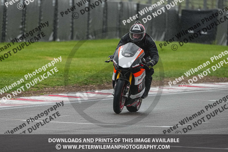 donington no limits trackday;donington park photographs;donington trackday photographs;estoril;event digital images;motorbikes;no limits;no limits trackdays;peter wileman photography;portugal;trackday;trackday digital images;trackday photos